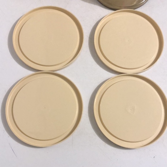 Amber Oven Basics Custard cups w/Lids - Picture 8 of 8